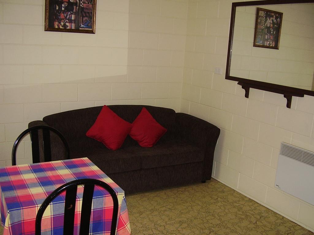 Snowy River Lodge Motel Orbost Bilik gambar