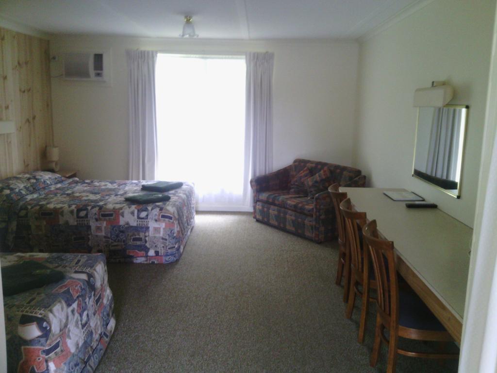 Snowy River Lodge Motel Orbost Bilik gambar